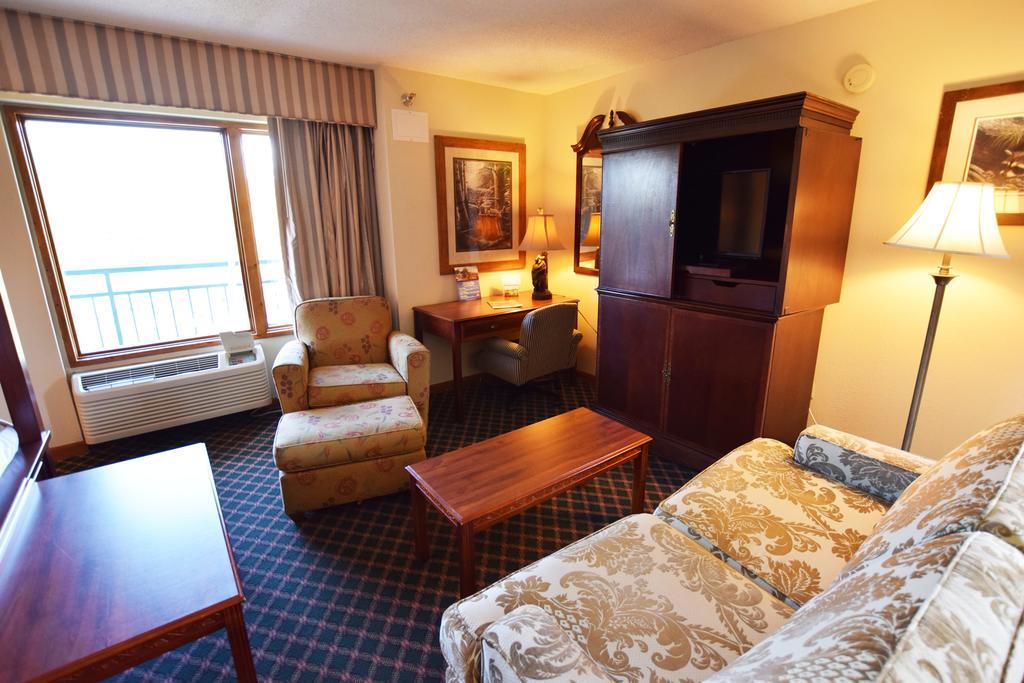 Arbors At Island Landing Hotel & Suites Пиджен-Фордж Экстерьер фото